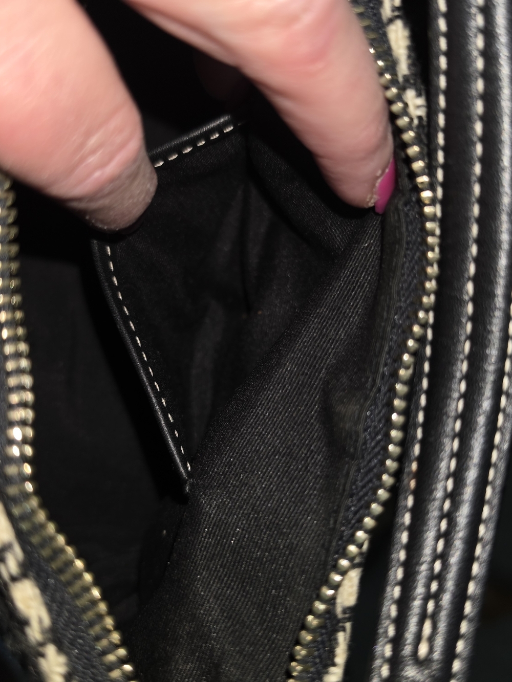 COACH Vintage Black & Cream Houndstooth Mini Hobo Bag - Picture 4 of 12